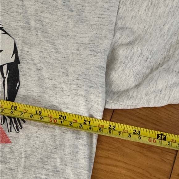 Vintage Diadora Light Gray Soccer Graphic Tee - Picture 6 of 6